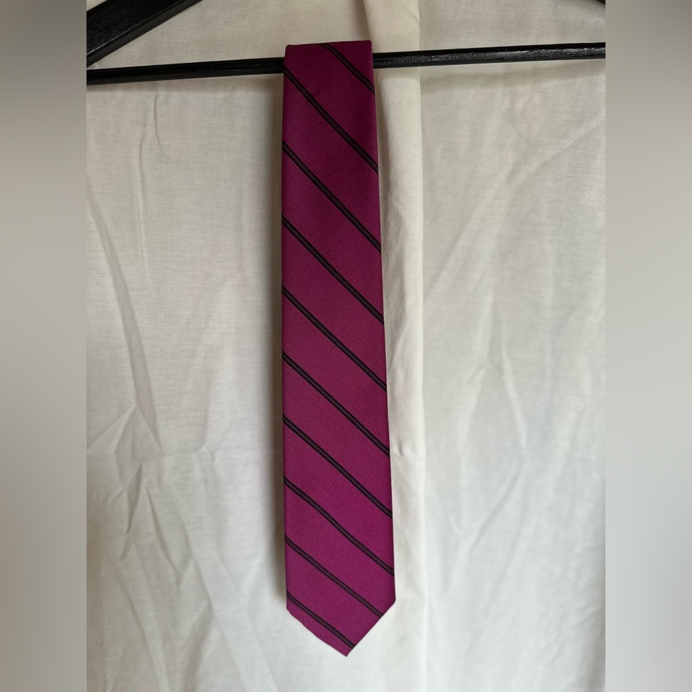 Men's Magenta Striped Tie - Classic Formal Accessory